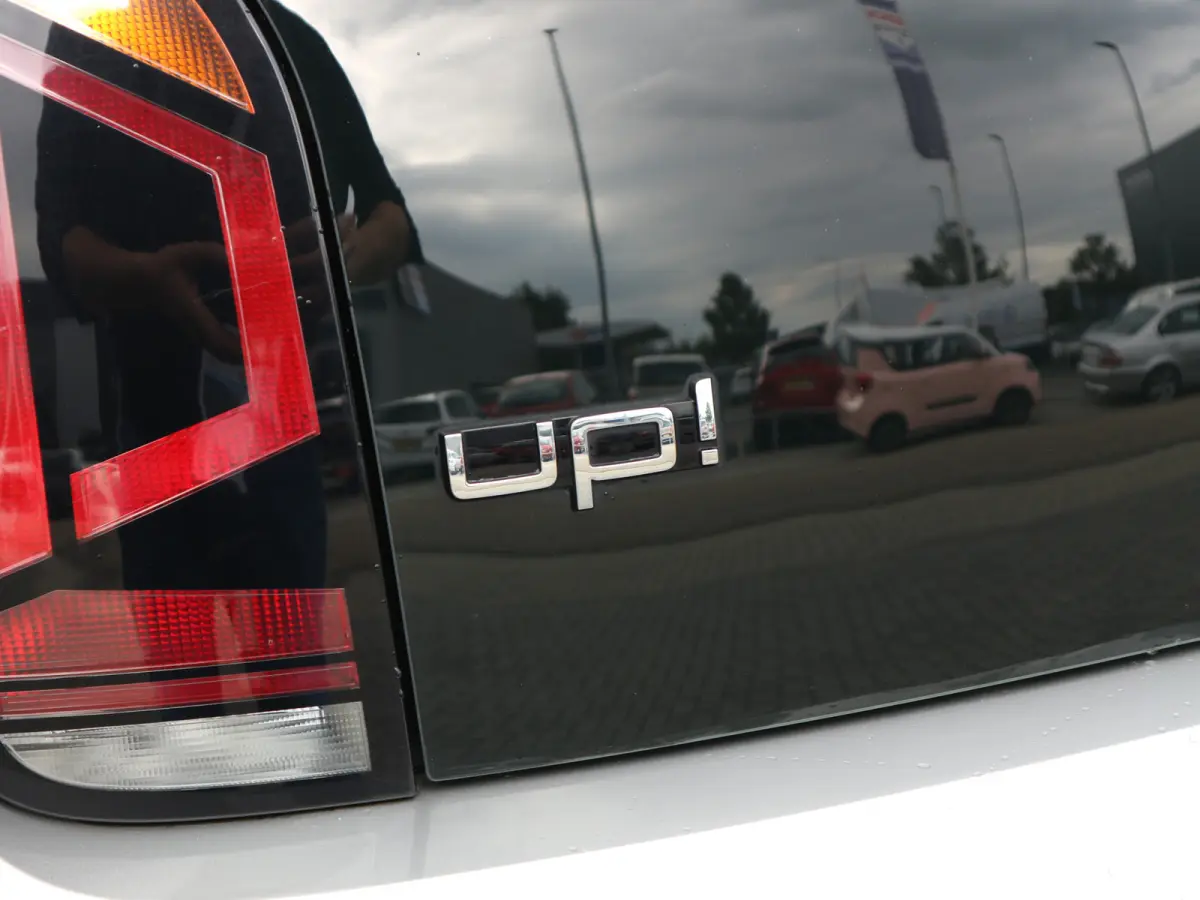 Up! 1.0 BMT move up! AIRCO 5 DRS NL AUTO APK 08-2027