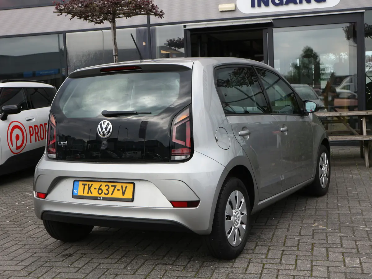 Up! 1.0 BMT move up! AIRCO 5 DRS NL AUTO APK 08-2027