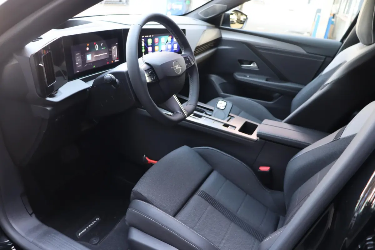 58 kWh GS / Navigatie / Head up / Stoelverwarming