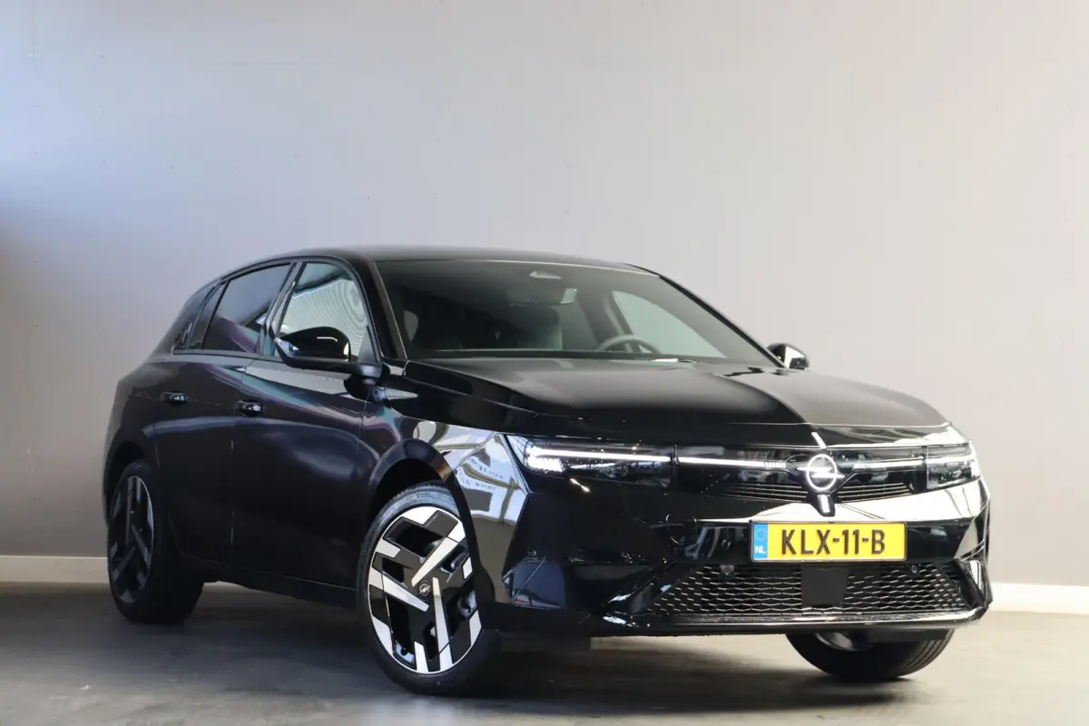 58 kWh GS / Navigatie / Head up / Stoelverwarming