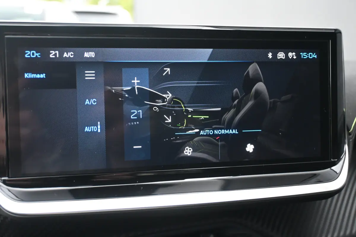 1.2 Hybrid 110 e-DCS6 GT Tot 8 Jaar Garantie! | Navi by app | 360 Camera | DAB ontvanger | Keyless Entry | Full Led | LMV 17" |