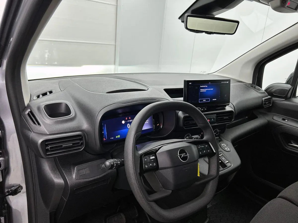 1.5 BlueHDi 130PK L2 Automaat Apple Carplay / Android Auto Navigatie Trekhaak Airco Camera Cruise Control Parkeersensoren V+A DAB