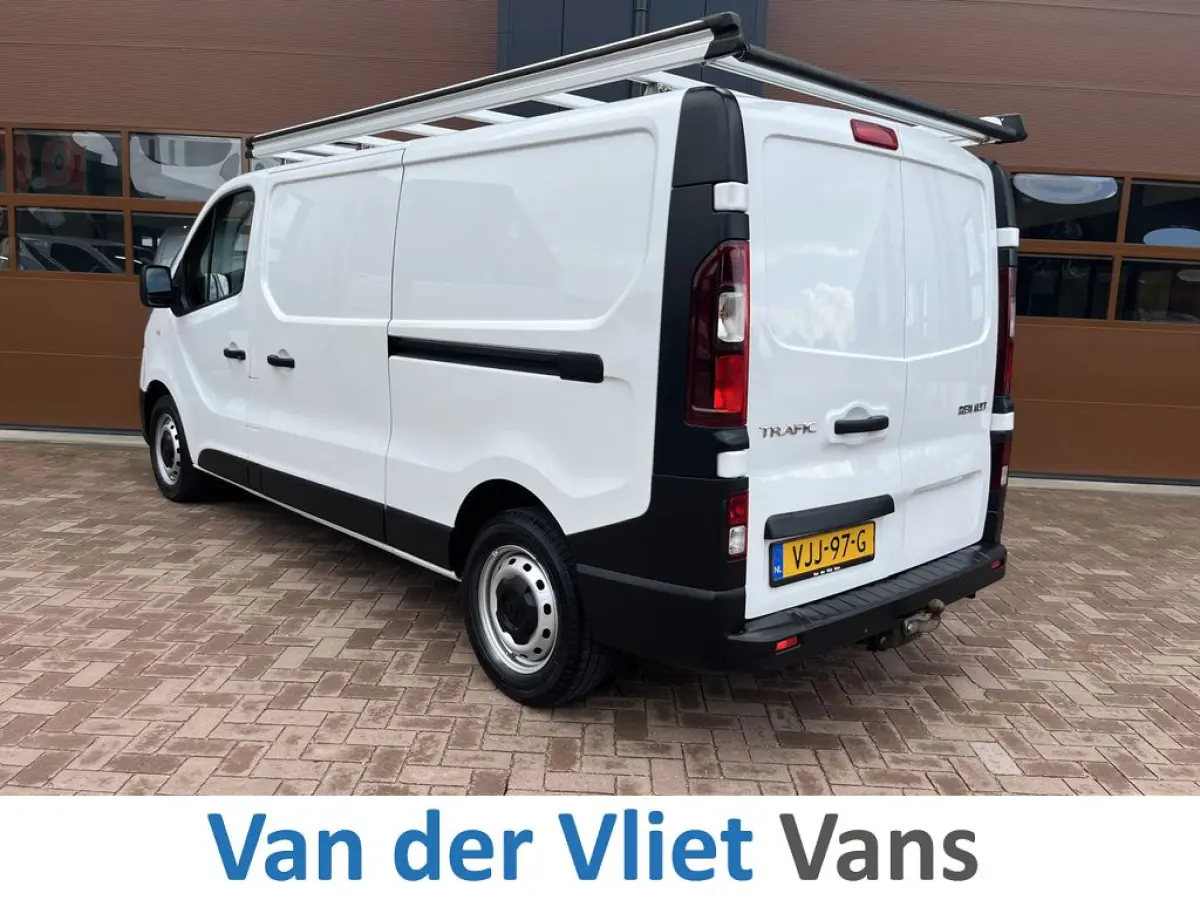 2.0 dCi 120pk L2 Comfort 3p Lease €287 p/m, Trekhaak, 2 Schuifdeuren, Airco, PDC, Cruise controle, Onderhoudshistorie aanwezig