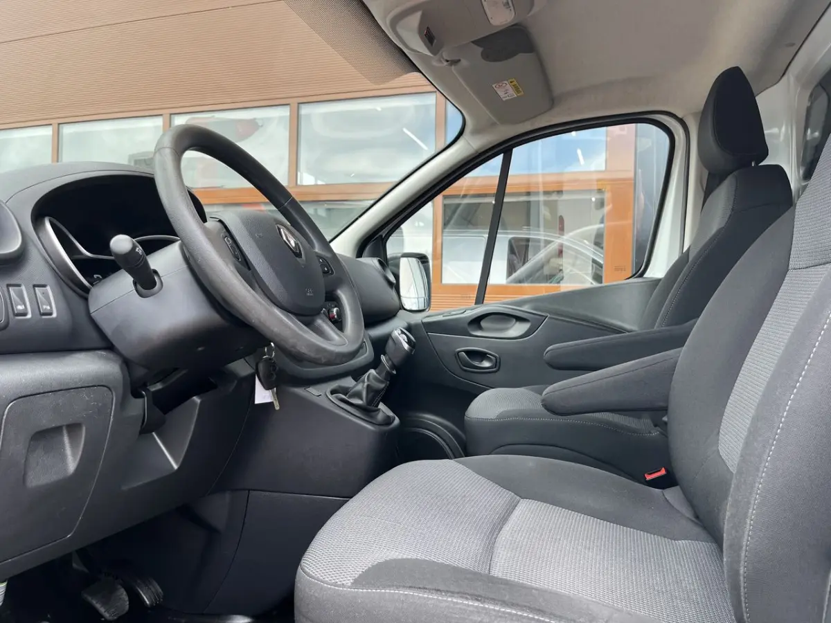 2.0 dCi 120pk L2 Comfort 3p Lease €287 p/m, Trekhaak, 2 Schuifdeuren, Airco, PDC, Cruise controle, Onderhoudshistorie aanwezig