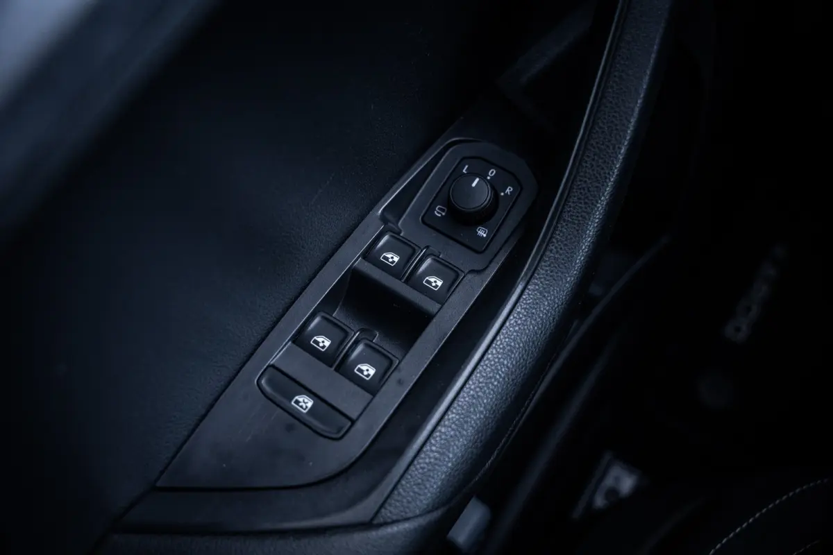 1.5 TSI ACT Business Edition | Achteruitrijcamera | Lichtmetalen velgen 17" | Trekhaak uitklapbaar