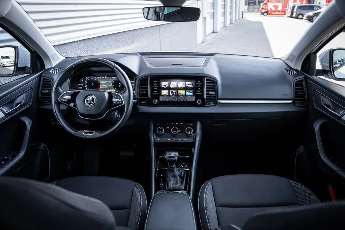 1.5 TSI ACT Business Edition | Achteruitrijcamera | Lichtmetalen velgen 17" | Trekhaak uitklapbaar