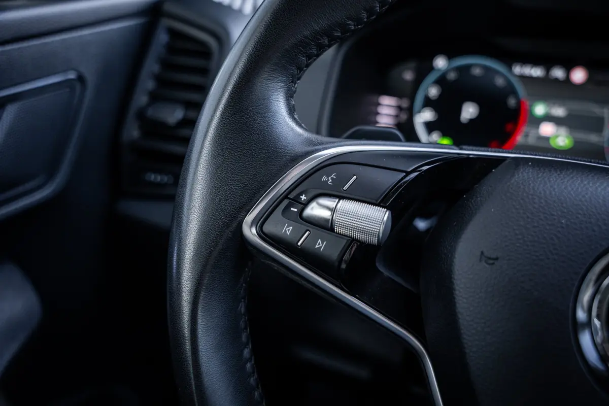 1.5 TSI ACT Business Edition | Achteruitrijcamera | Lichtmetalen velgen 17" | Trekhaak uitklapbaar