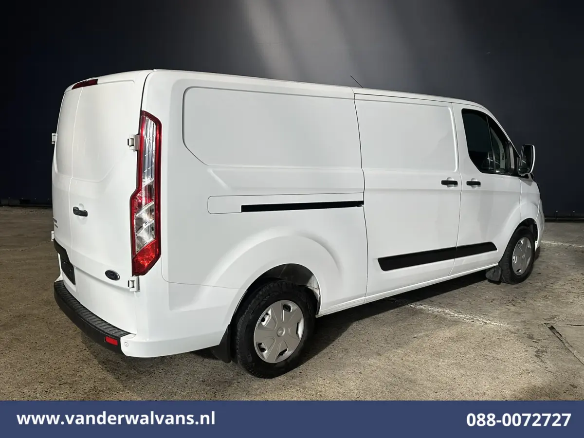 2.0 TDCI L2H1 Euro6 Airco | Camera | Navigatie | LED | Apple Carplay Cruisecontrol, Stoelverwarming, Verwarmde Voorruit, Parkeersensoren, Bijrijdersbank