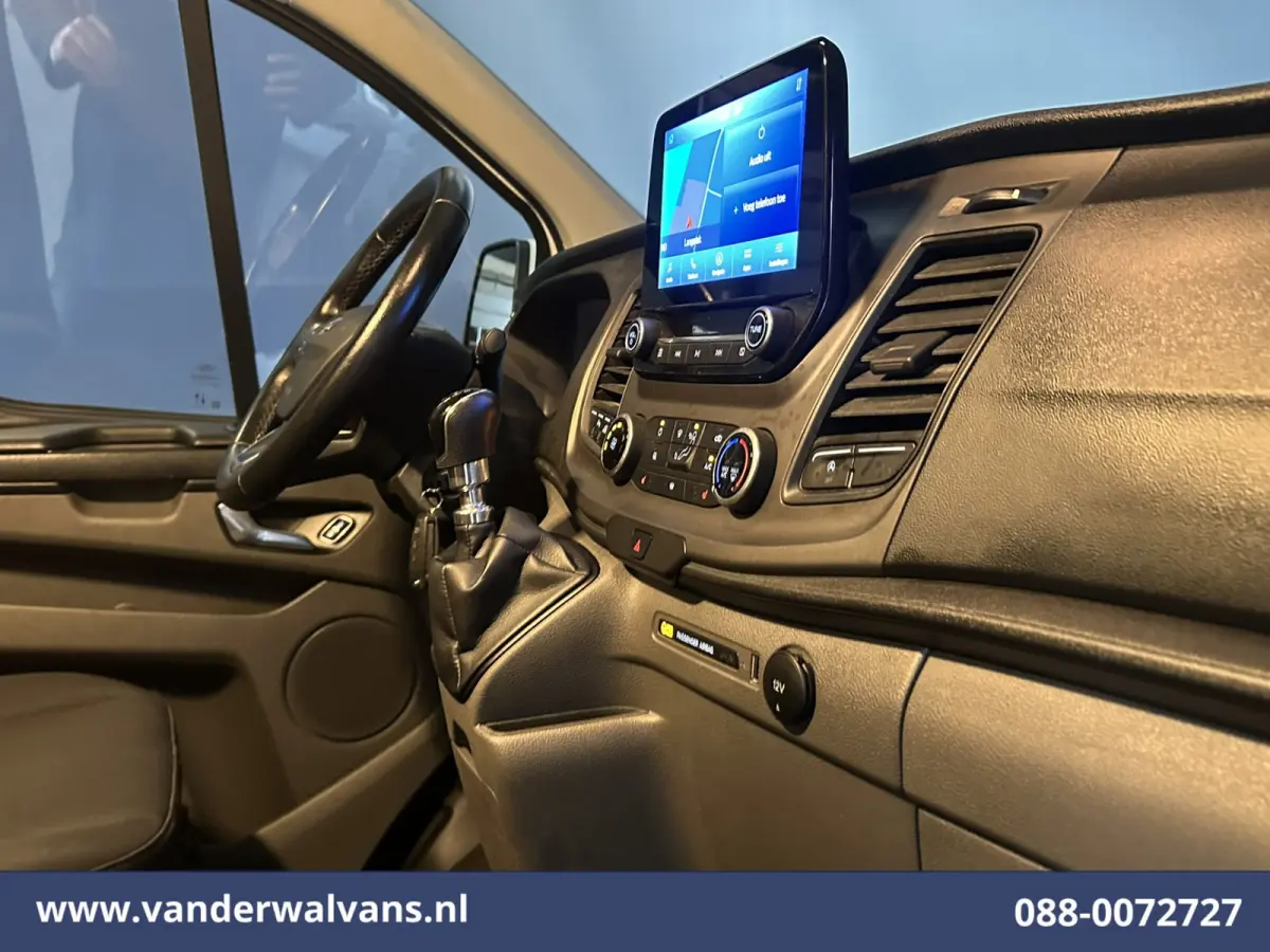 2.0 TDCI L2H1 Euro6 Airco | Camera | Navigatie | LED | Apple Carplay Cruisecontrol, Stoelverwarming, Verwarmde Voorruit, Parkeersensoren, Bijrijdersbank