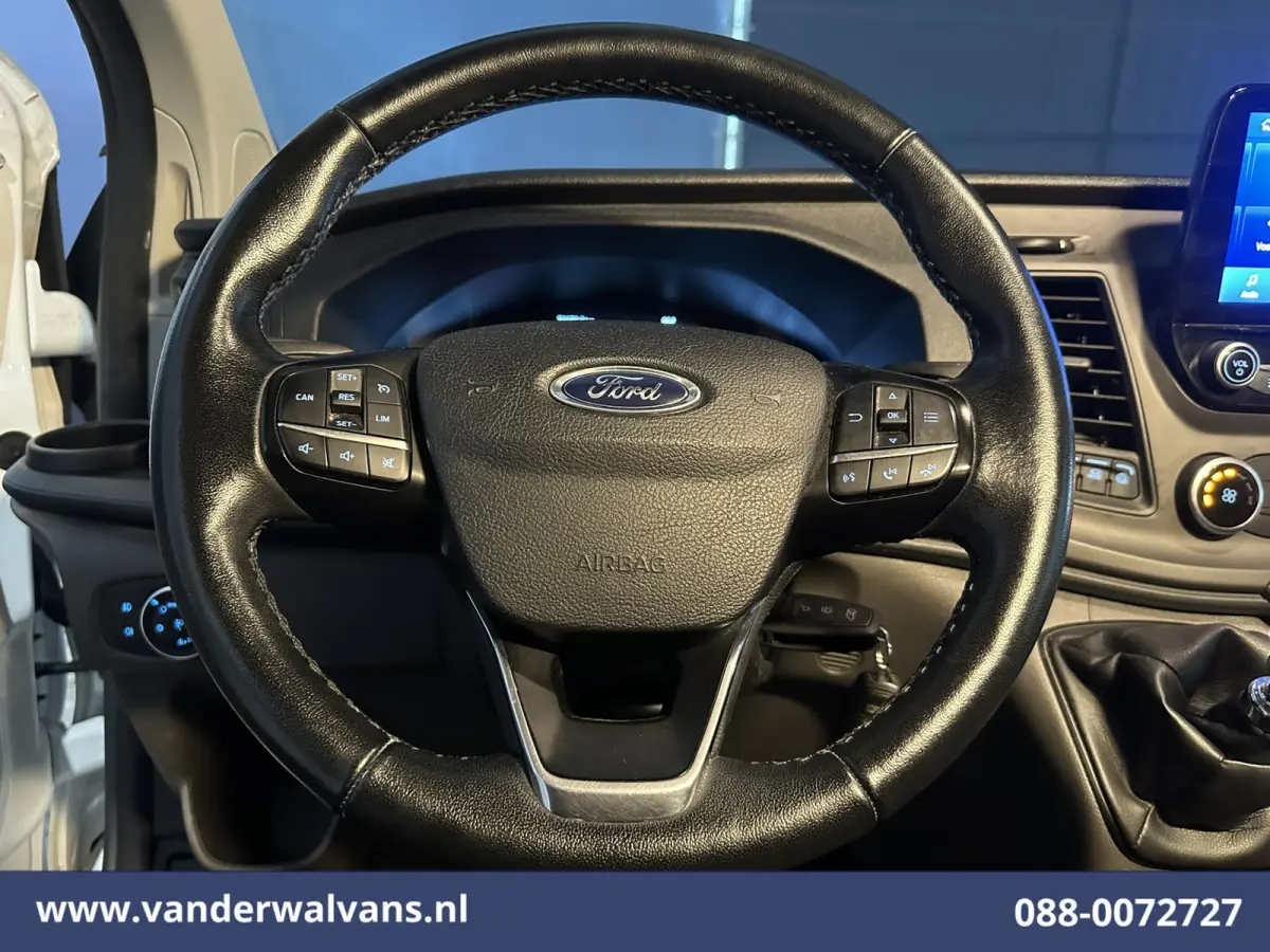 2.0 TDCI L2H1 Euro6 Airco | Camera | Navigatie | LED | Apple Carplay Cruisecontrol, Stoelverwarming, Verwarmde Voorruit, Parkeersensoren, Bijrijdersbank