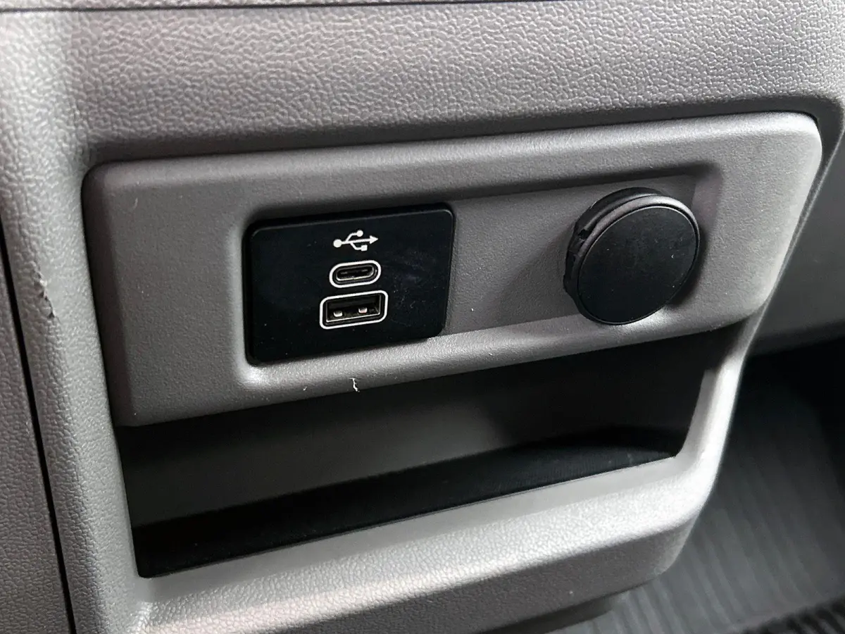 300 2.0 TDCI L2H1 Trend Nieuw Model Automaat Navigatie Parkeersensoren Camera