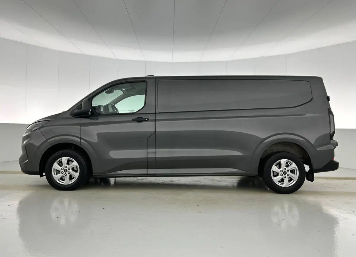 300 2.0 TDCI L2H1 Trend Nieuw Model Automaat Navigatie Parkeersensoren Camera