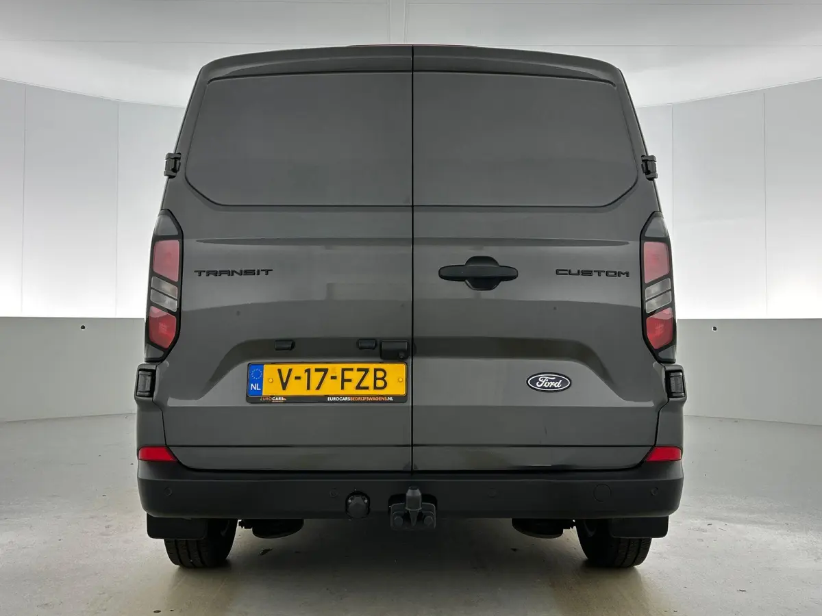 300 2.0 TDCI L2H1 Trend Nieuw Model Automaat Navigatie Parkeersensoren Camera