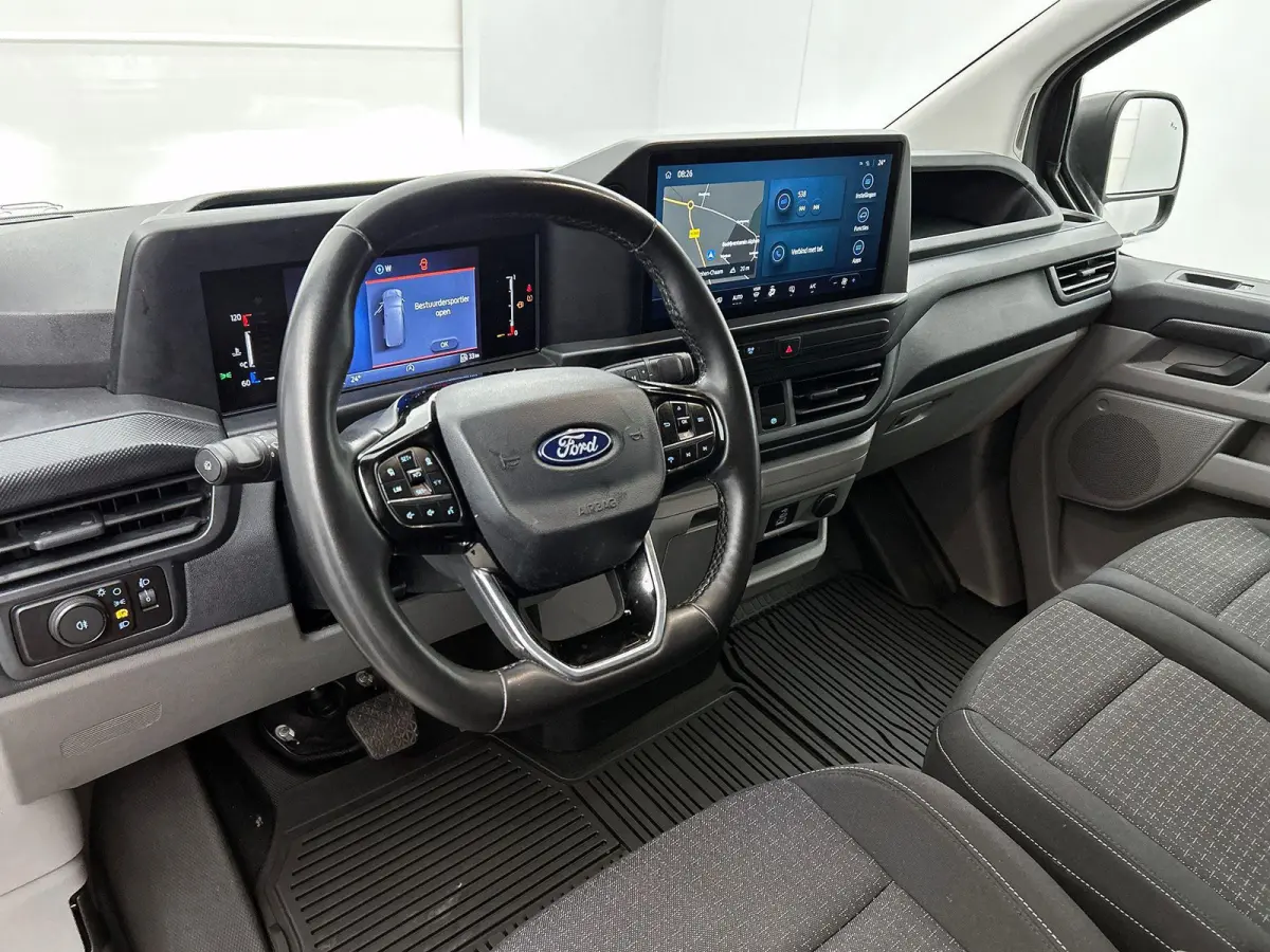 300 2.0 TDCI L2H1 Trend Nieuw Model Automaat Navigatie Parkeersensoren Camera