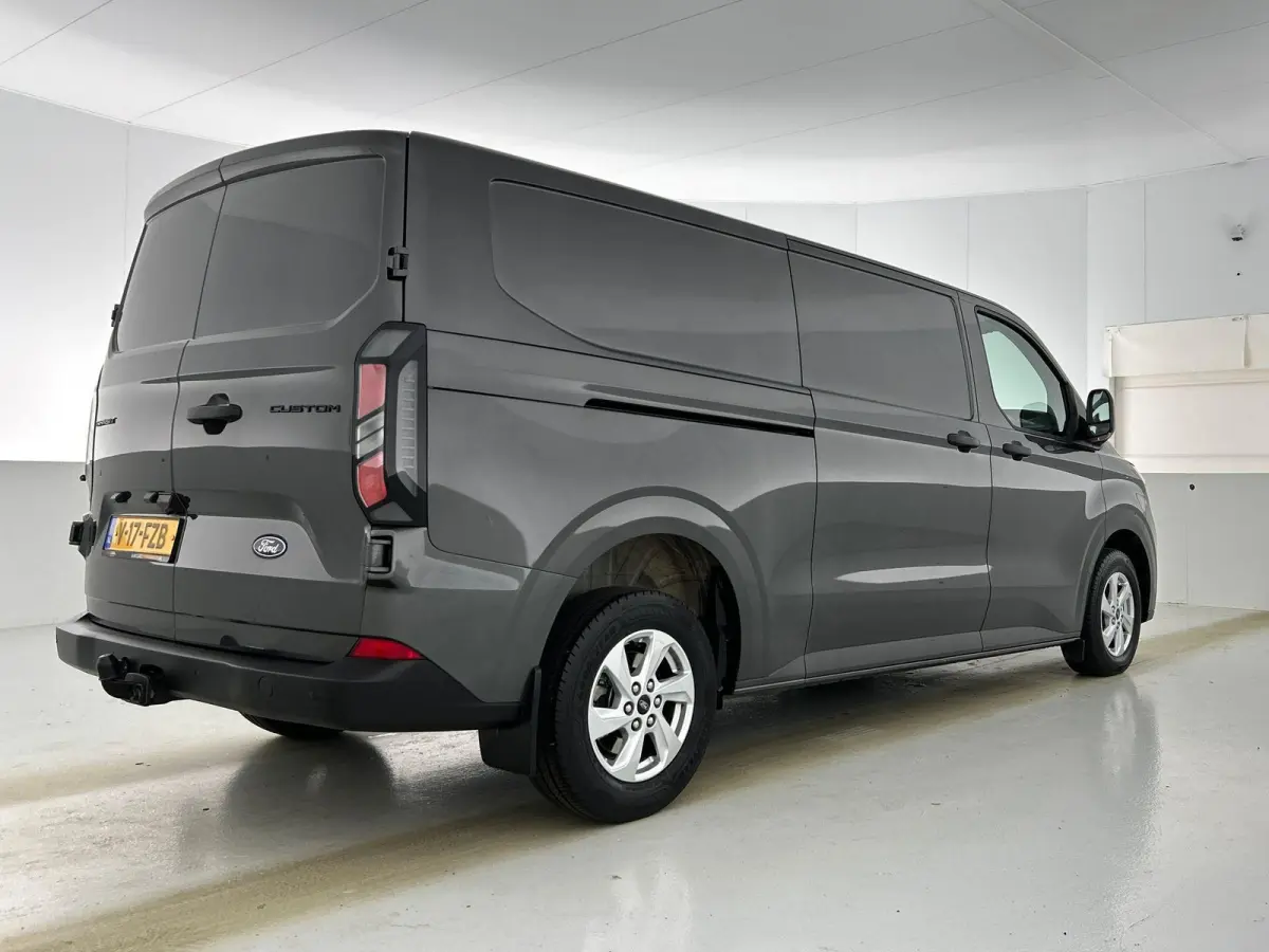 300 2.0 TDCI L2H1 Trend Nieuw Model Automaat Navigatie Parkeersensoren Camera
