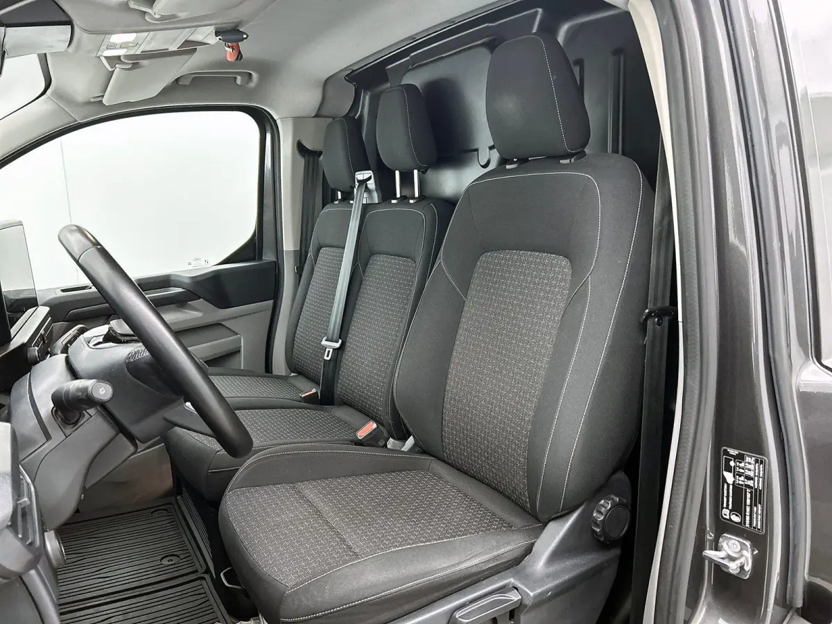 300 2.0 TDCI L2H1 Trend Nieuw Model Automaat Navigatie Parkeersensoren Camera