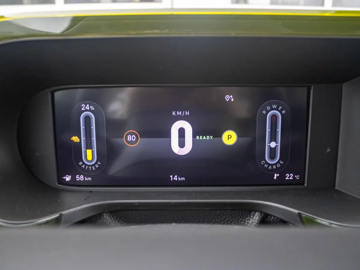 La Prima 44 kWh | Clima | Cruise | Camera | Apple Carplay | 17" | Navi | Winter Pack