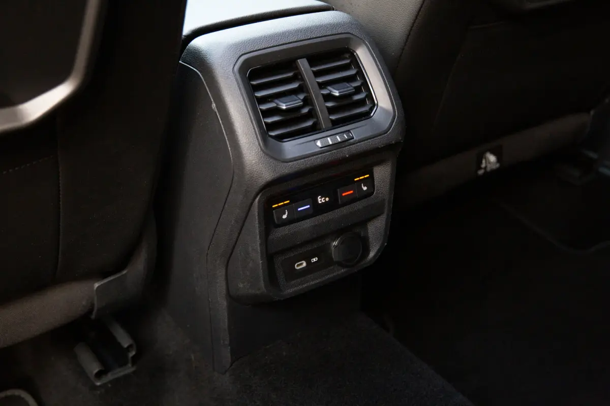 1.4 TSI e-Hybrid PHEV Xperience Business Intense , Panoramadak, Trekhaak, Adap. cruise,