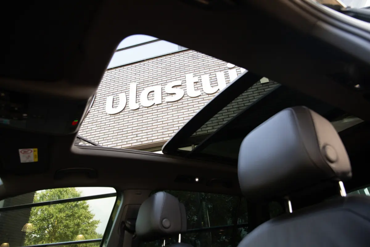 1.4 TSI e-Hybrid PHEV Xperience Business Intense , Panoramadak, Trekhaak, Adap. cruise,
