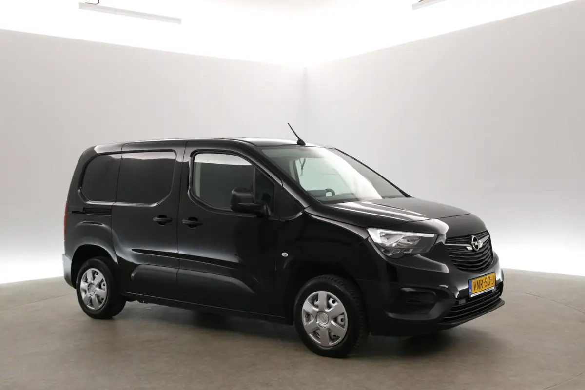 1.5D 102PK | Airco | Cruise | Carplay | Trekhaak | Navi | Parkeersensoren