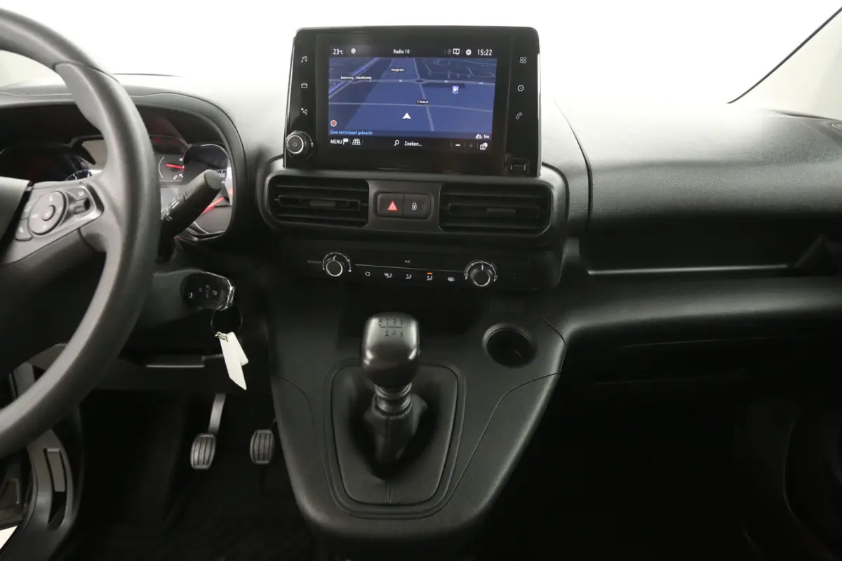 1.5D 102PK | Airco | Cruise | Carplay | Trekhaak | Navi | Parkeersensoren
