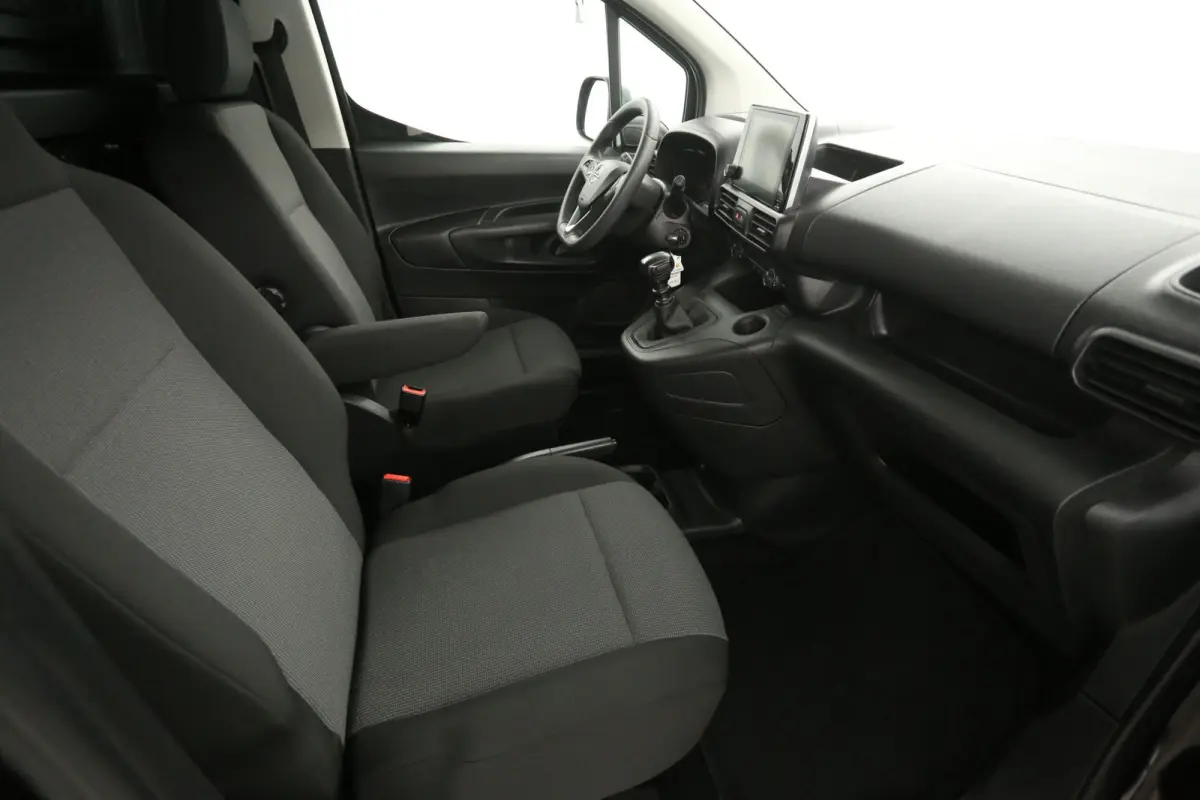1.5D 102PK | Airco | Cruise | Carplay | Trekhaak | Navi | Parkeersensoren