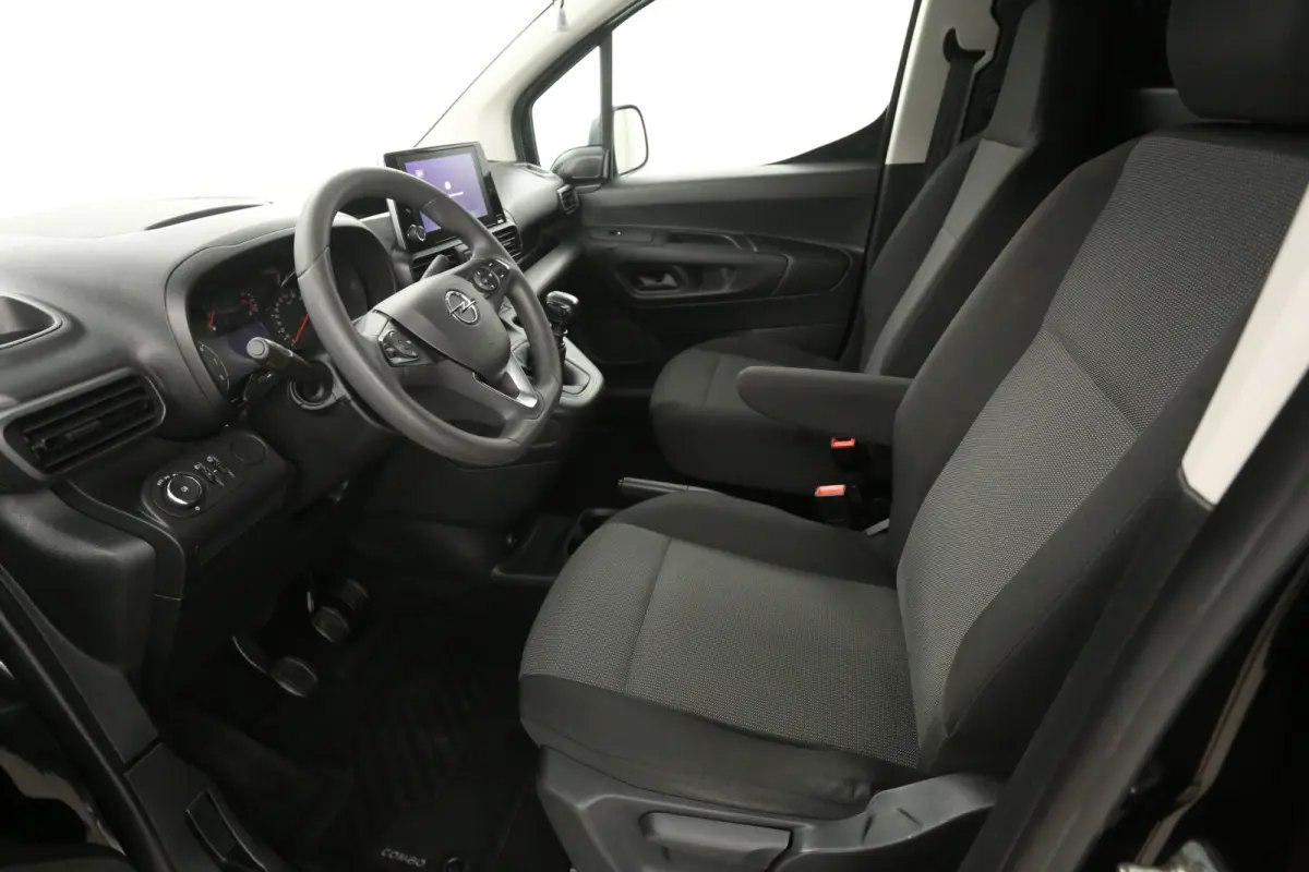 1.5D 102PK | Airco | Cruise | Carplay | Trekhaak | Navi | Parkeersensoren