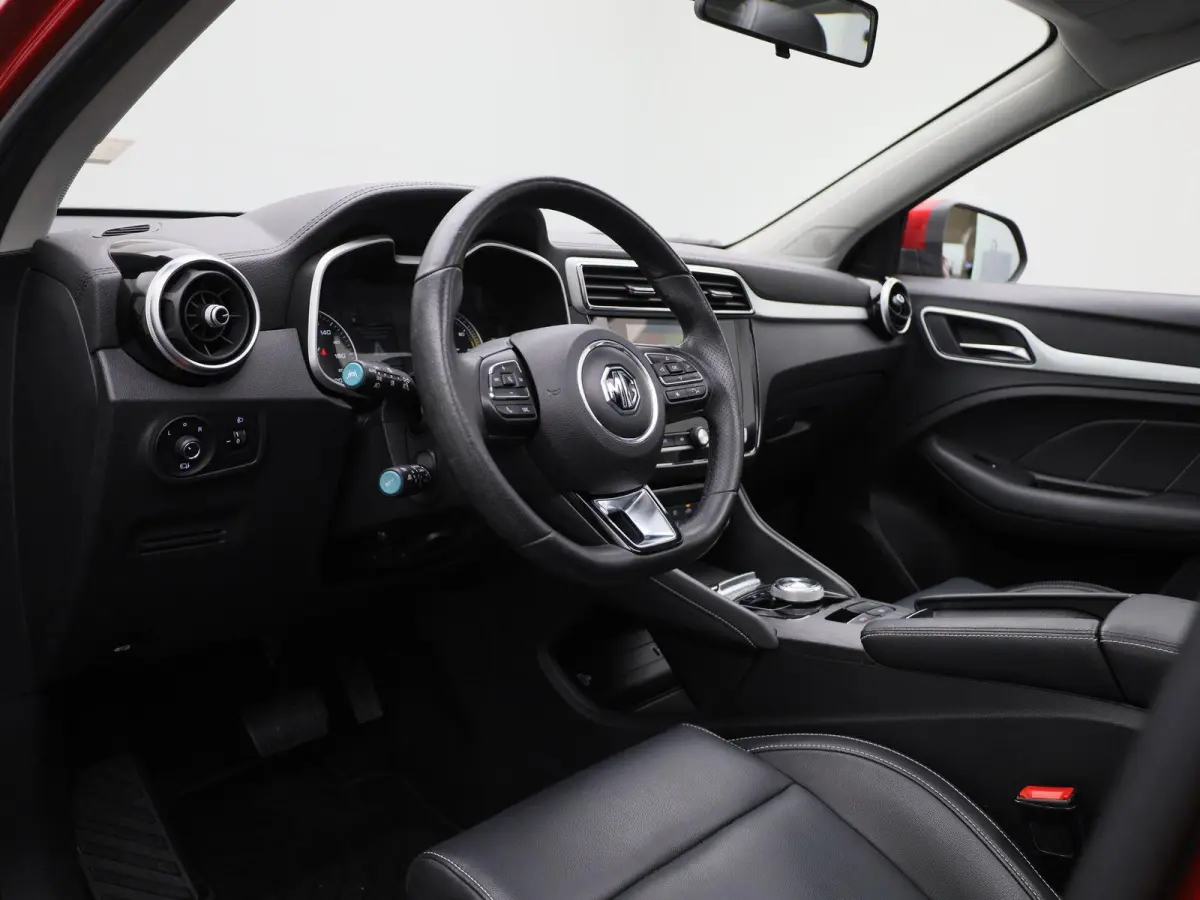 MG Luxury 45 kWh | SOH 97.09% | ACHTERUITRIJCAMERA | PANORAMA | NAVIGATIE | CLIMATE CONTROL | STOELVERWARMING | PARKEERSENSOREN |