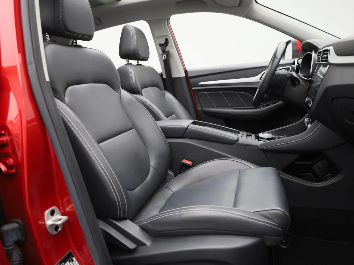MG Luxury 45 kWh | SOH 97.09% | ACHTERUITRIJCAMERA | PANORAMA | NAVIGATIE | CLIMATE CONTROL | STOELVERWARMING | PARKEERSENSOREN |