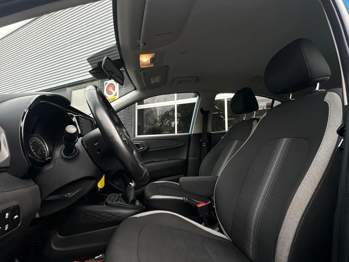 1.0 Comfort Smart, Airco, Bluetooth, Carplay, Camera, Cruise, Lane, Navi, PDC, NAP