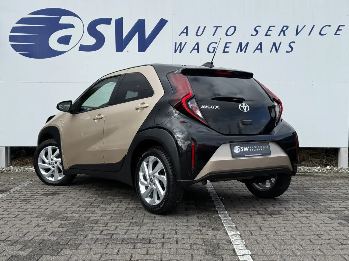 1.0 VVT-i S-CVT Pulse | CarPlay | ACC | Camera | DAB+