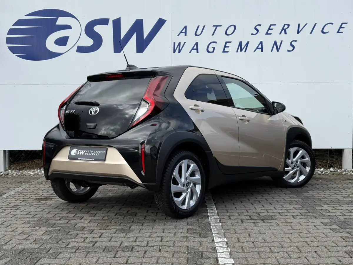 1.0 VVT-i S-CVT Pulse | CarPlay | ACC | Camera | DAB+