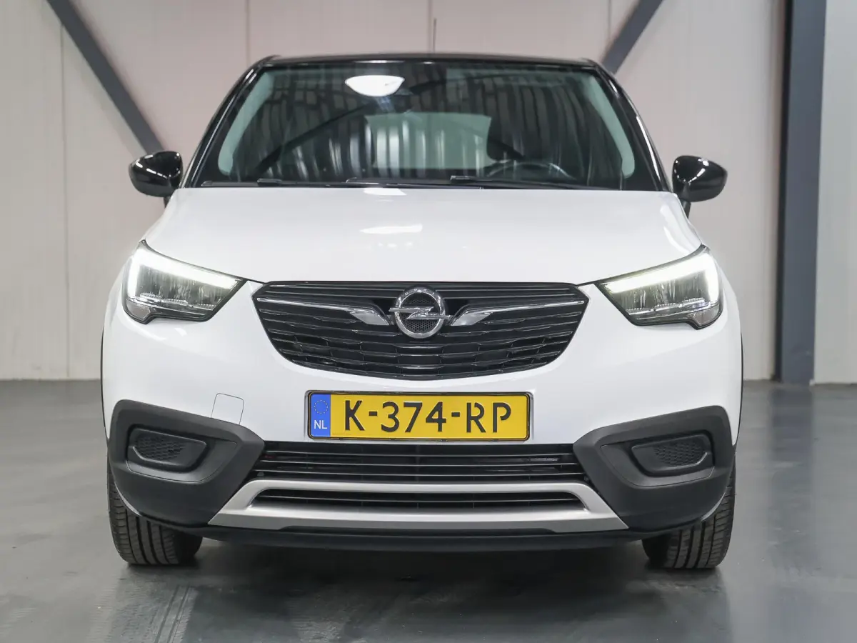 110PK Edition 2020 | 1ste eigenaar | Parkeersensoren | Navigatie | Airco | LMV | AppleCarPlay/AndroidAuto | Cruise Control | LED lampen | Trekhaak | Isofix | Privacy Glass | Parkeersensoren 