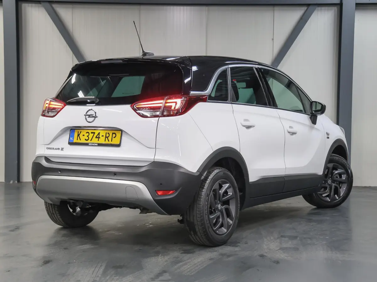 110PK Edition 2020 | 1ste eigenaar | Parkeersensoren | Navigatie | Airco | LMV | AppleCarPlay/AndroidAuto | Cruise Control | LED lampen | Trekhaak | Isofix | Privacy Glass | Parkeersensoren 