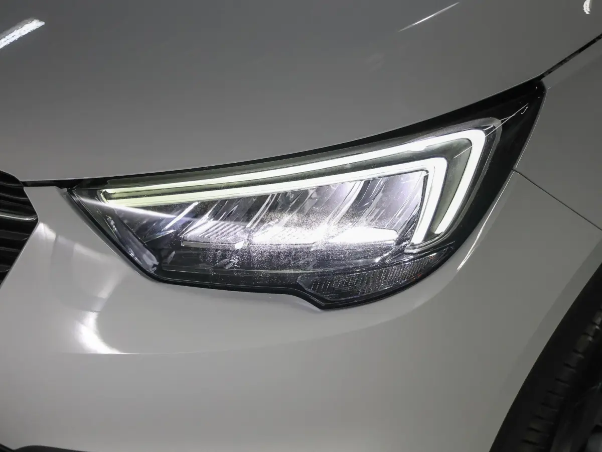 110PK Edition 2020 | 1ste eigenaar | Parkeersensoren | Navigatie | Airco | LMV | AppleCarPlay/AndroidAuto | Cruise Control | LED lampen | Trekhaak | Isofix | Privacy Glass | Parkeersensoren 