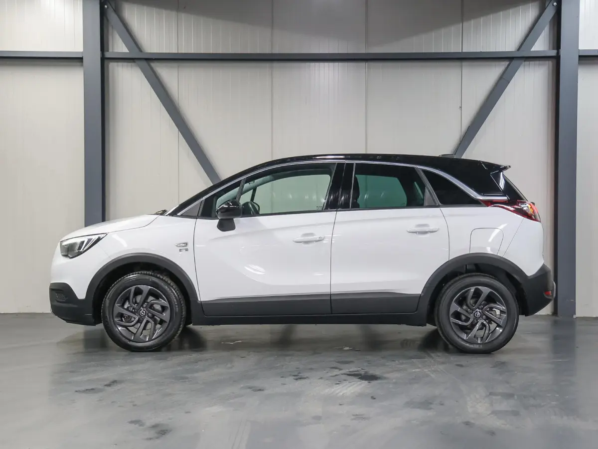 110PK Edition 2020 | 1ste eigenaar | Parkeersensoren | Navigatie | Airco | LMV | AppleCarPlay/AndroidAuto | Cruise Control | LED lampen | Trekhaak | Isofix | Privacy Glass | Parkeersensoren 
