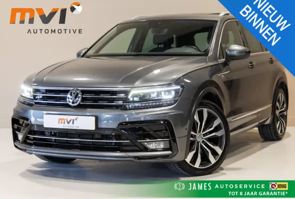 1.5 TSI ACT R-Line / 150pk / Panorama dak / Trekhaak / Achteruitrij camera / NAP / Dealer onderhouden /
