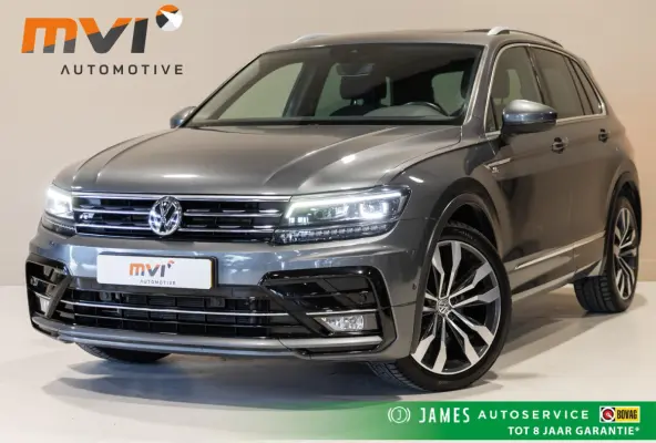 1.5 TSI ACT R-Line / 150pk / Panorama dak / Trekhaak / Achteruitrij camera / NAP / Dealer onderhouden /