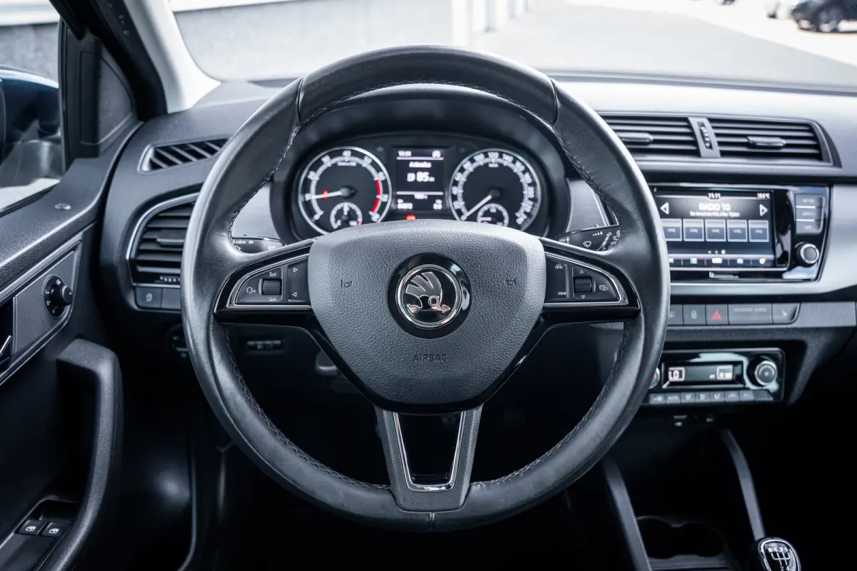 1.0 TSI Business Edition | Airco (automatisch) | Cruise control | Lichtmetalen velgen 16"