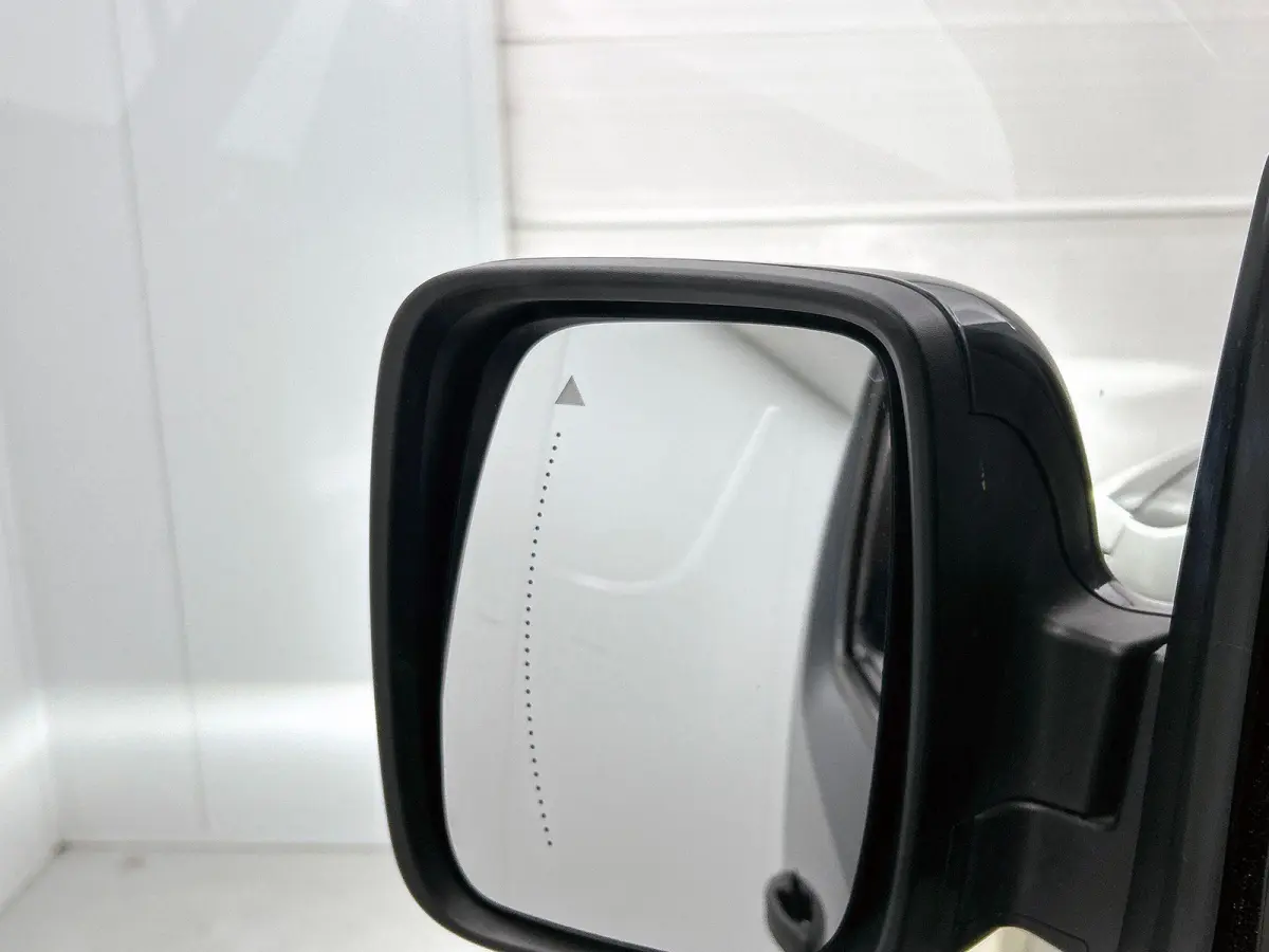 2.0 Blue dC1 150PK L2H1 Dubbele Cabine Automaat Navigatie Airco Lichtmetalen velgen Betimmering Trekhaak Camera Parkeer sensoren Dab