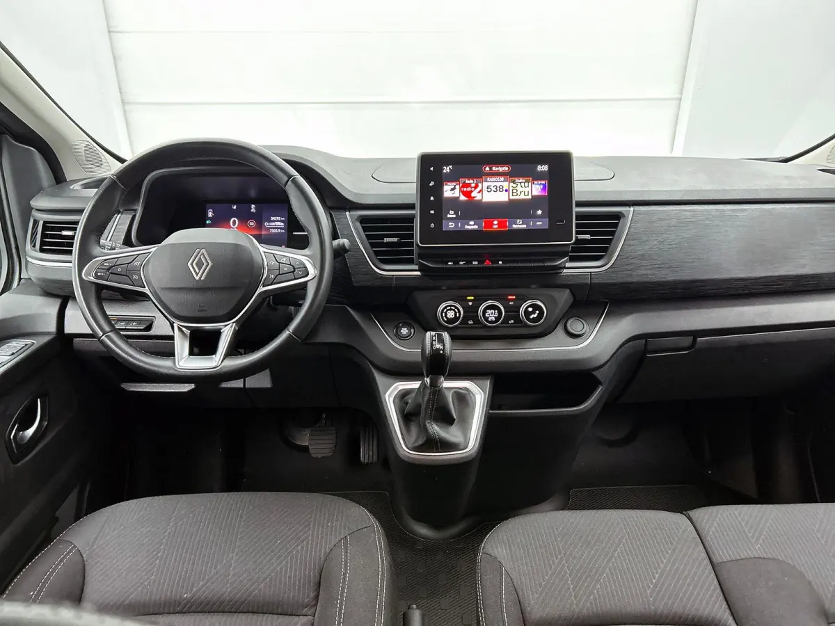 2.0 Blue dC1 150PK L2H1 Dubbele Cabine Automaat Navigatie Airco Lichtmetalen velgen Betimmering Trekhaak Camera Parkeer sensoren Dab