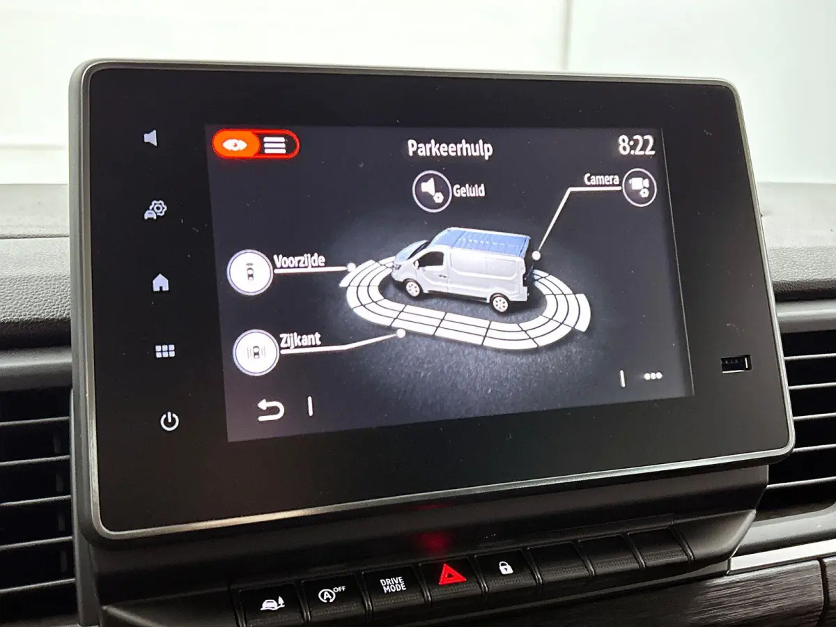 2.0 Blue dC1 150PK L2H1 Dubbele Cabine Automaat Navigatie Airco Lichtmetalen velgen Betimmering Trekhaak Camera Parkeer sensoren Dab