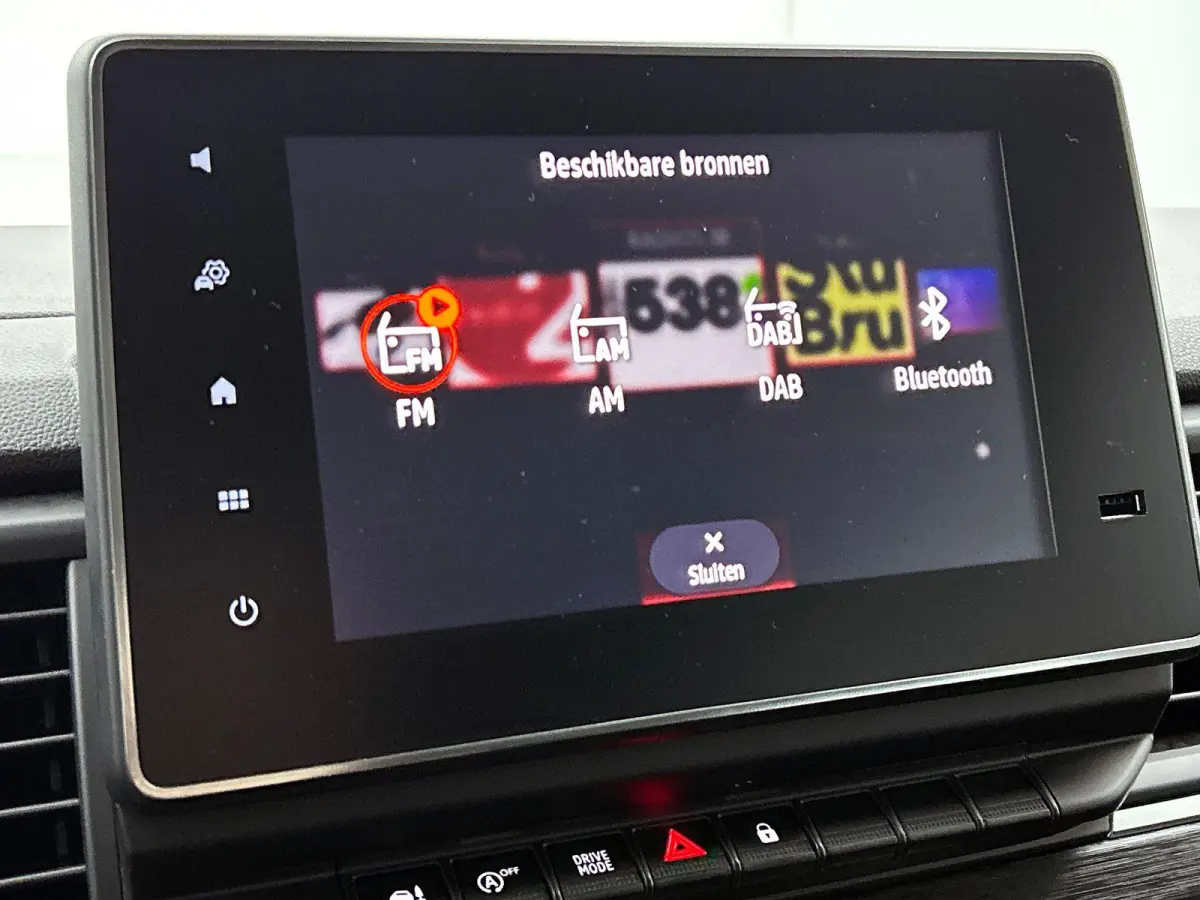 2.0 Blue dC1 150PK L2H1 Dubbele Cabine Automaat Navigatie Airco Lichtmetalen velgen Betimmering Trekhaak Camera Parkeer sensoren Dab
