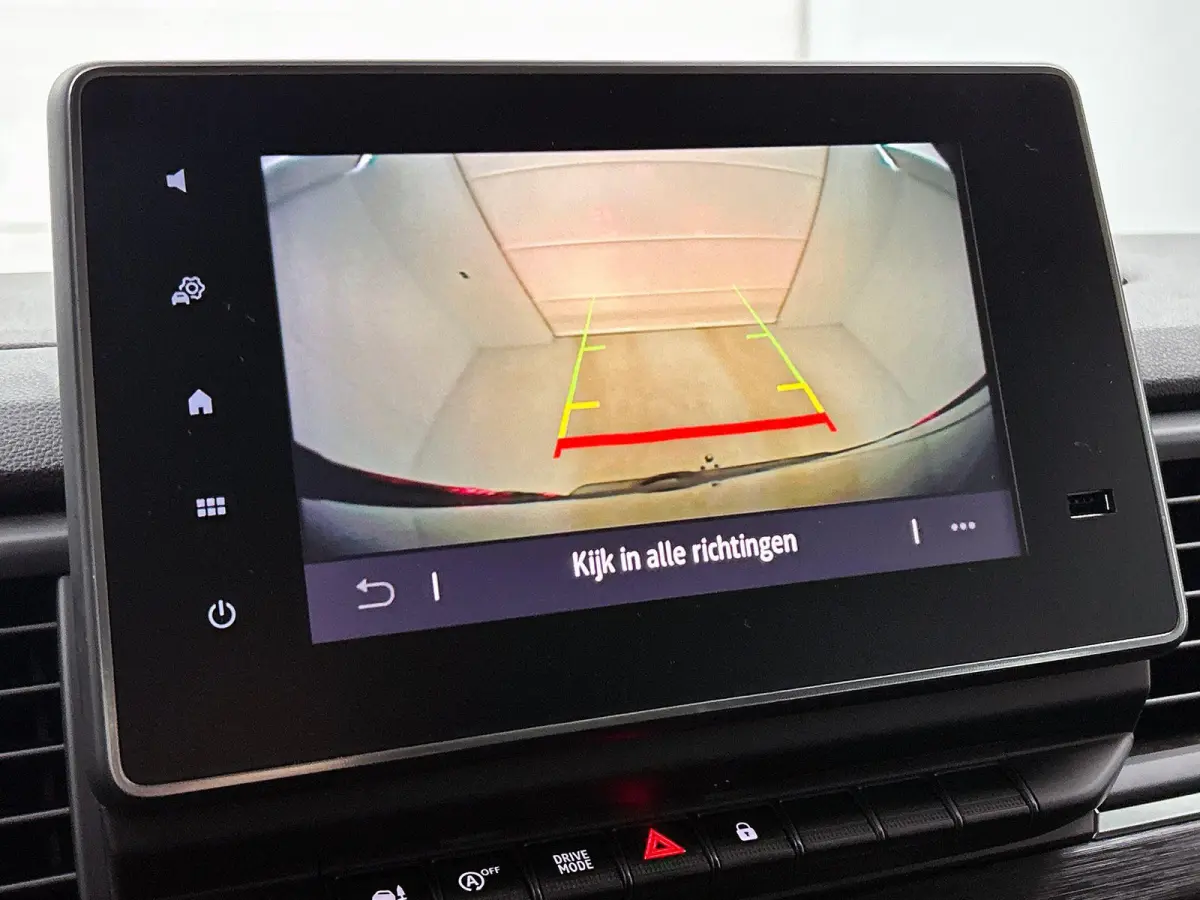2.0 Blue dC1 150PK L2H1 Dubbele Cabine Automaat Navigatie Airco Lichtmetalen velgen Betimmering Trekhaak Camera Parkeer sensoren Dab