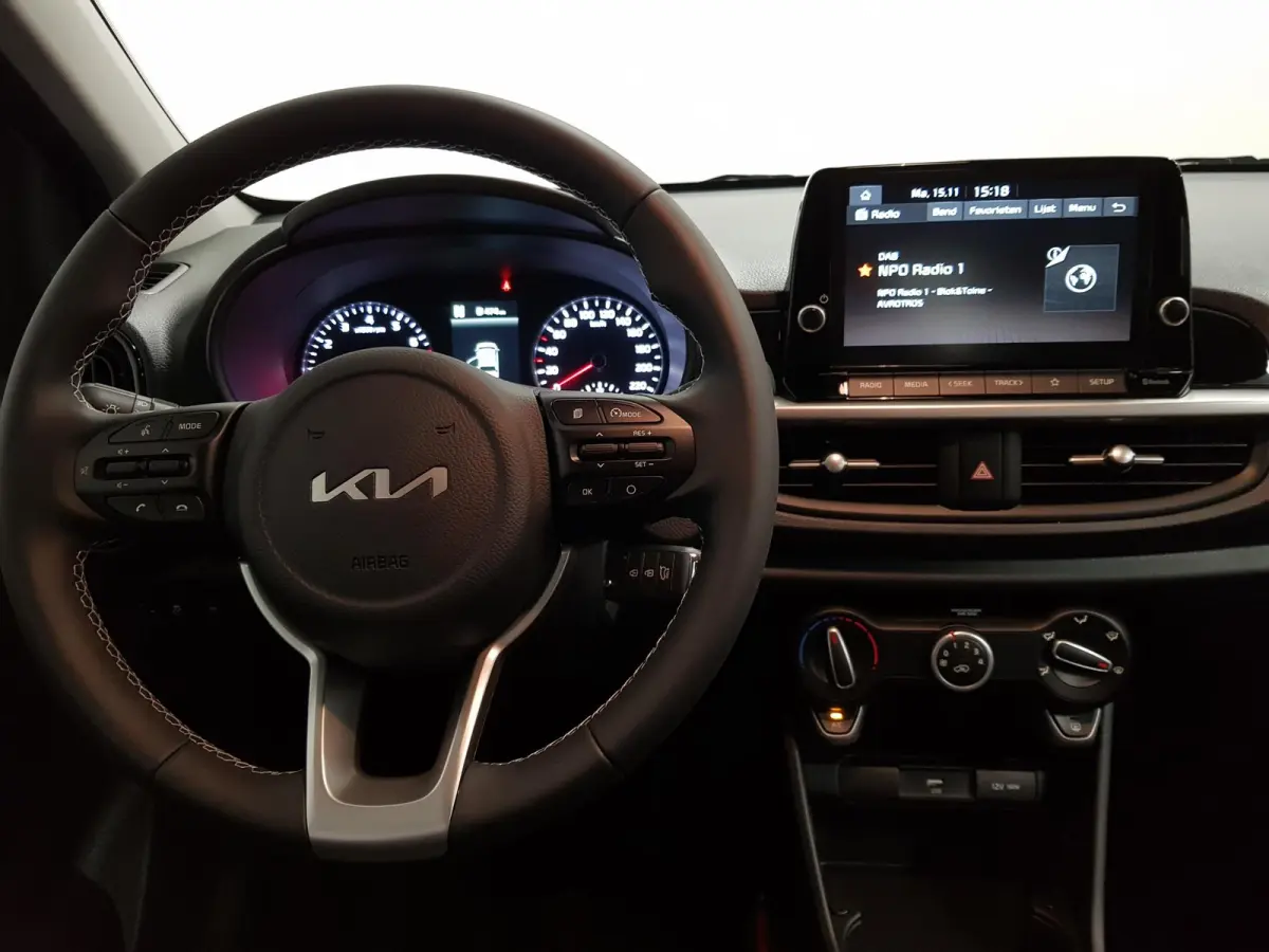 1.0 DPi Automaat DynamicLine Navigatie Apple Carplay / Android Auto Airco Camera DAB Lichtmetalen velgen Bluetooth