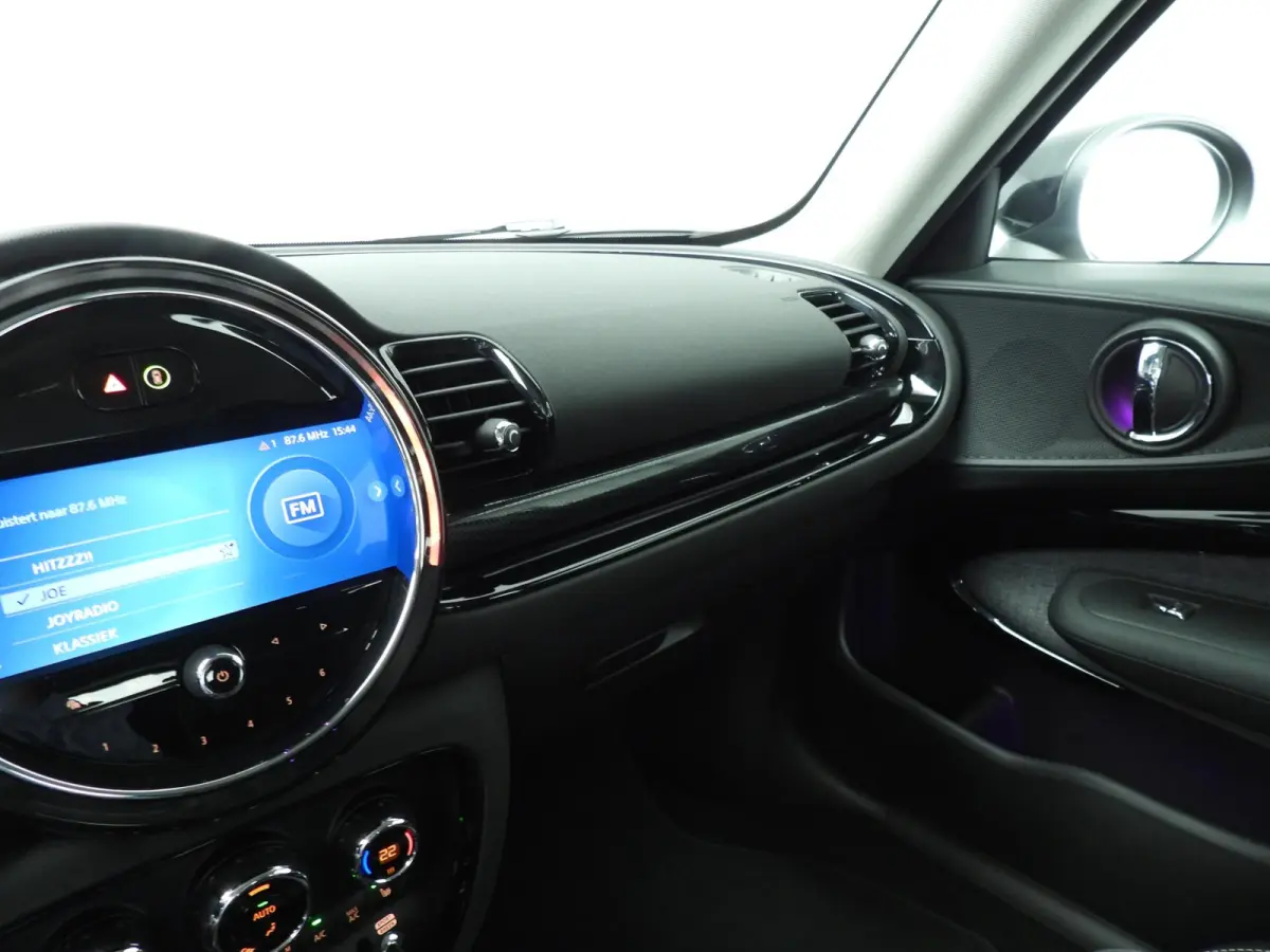 1.5 Cooper | LED | Navigatie | Sportstoelen | Stoelverwarming | Chrome line | DAB | Alu 18 inch
