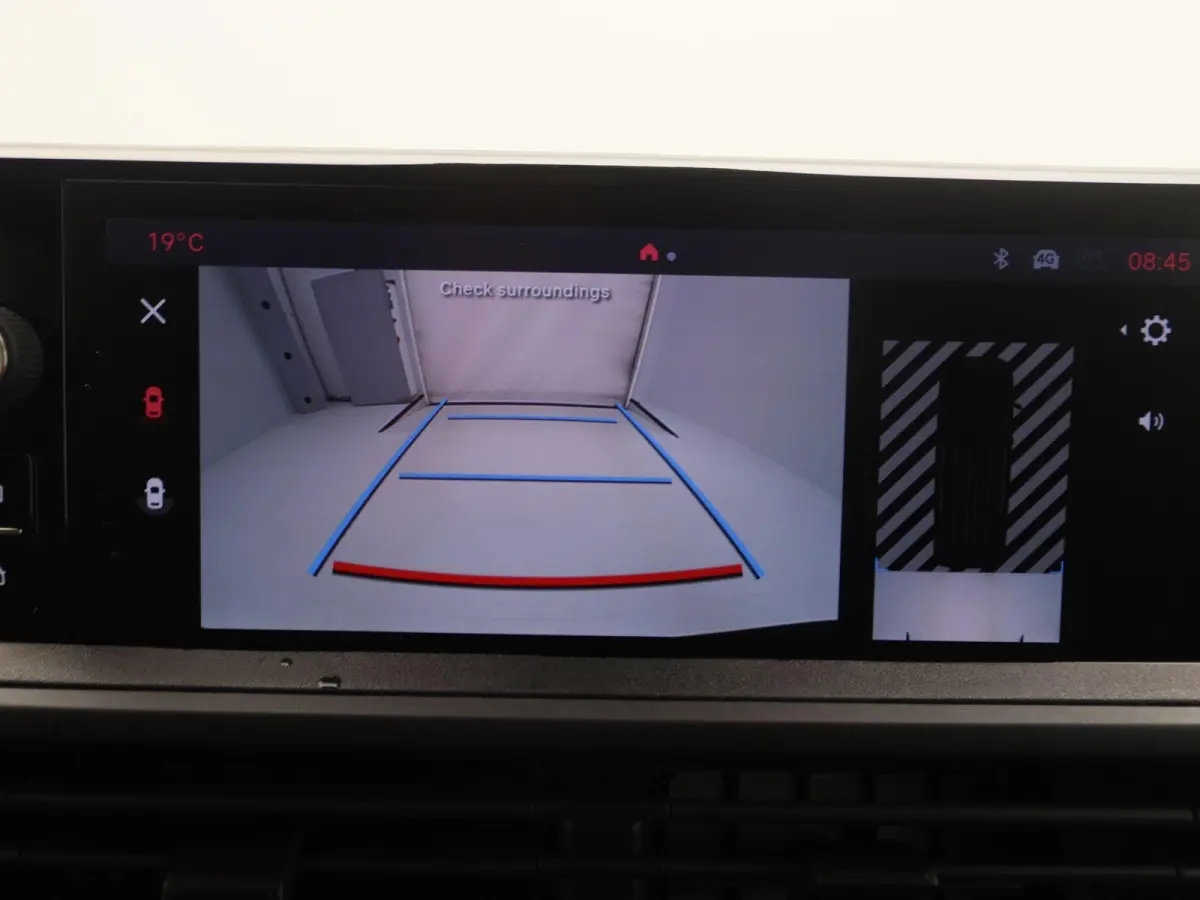 L3 DC 75 kWh | STX Uitvoering | Lichtmetalen Velgen | Lederen Stoelbekleding | Parkeercamera Achter |