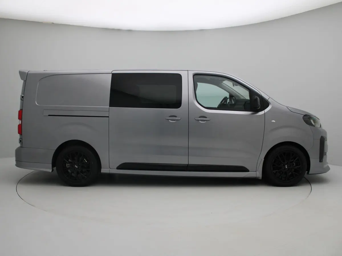 L3 DC 75 kWh | STX Uitvoering | Lichtmetalen Velgen | Lederen Stoelbekleding | Parkeercamera Achter |