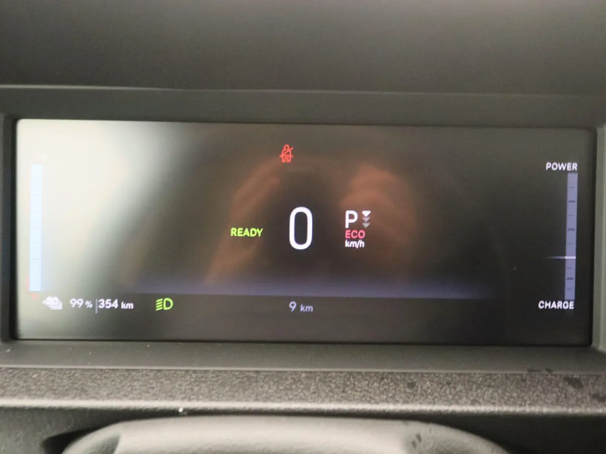 L3 DC 75 kWh | STX Uitvoering | Lichtmetalen Velgen | Lederen Stoelbekleding | Parkeercamera Achter |