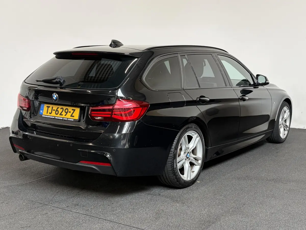 318i M Sport Edition Navigatie Climate control Lederen bekleding